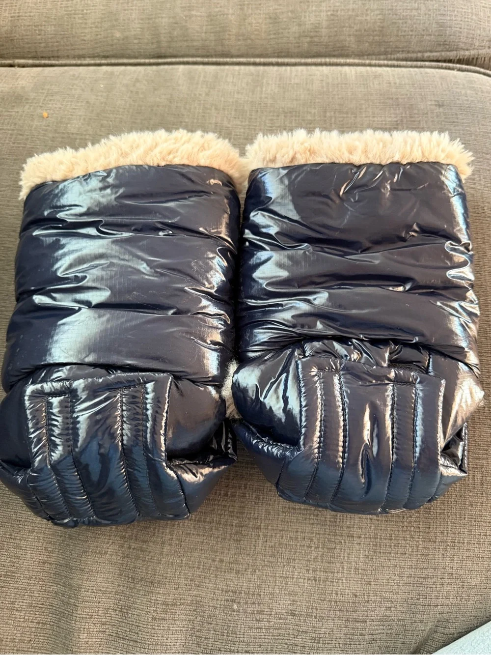 7 A.M. Enfant Navy Kids Mittens with Faux Fur Cuff